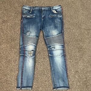 Embellish jeans with red line